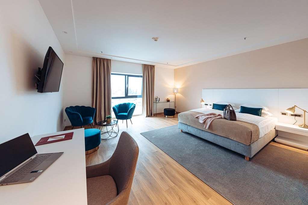Antunovic Hotel East Sesvete Oda fotoğraf