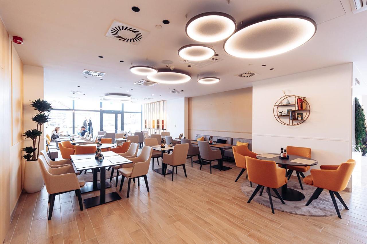 Antunovic Hotel East Sesvete Dış mekan fotoğraf