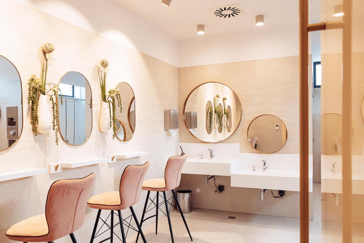 Antunovic Hotel East Sesvete Dış mekan fotoğraf